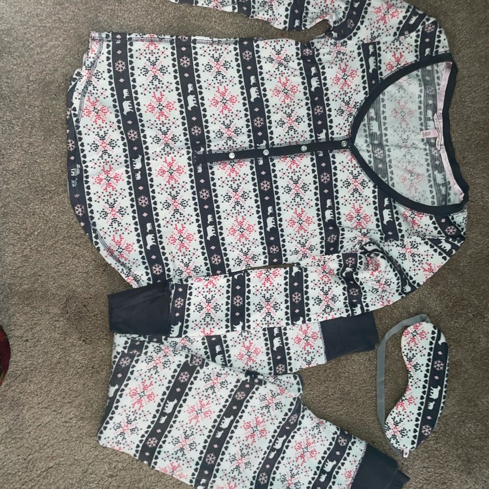Victoria’s Secret PJ set